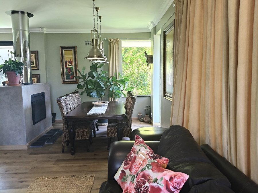 3 Bedroom Property for Sale in Gordons Bay Central Western Cape
